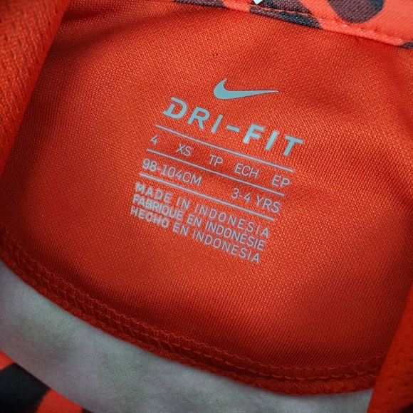 Nike Kids Therma Dri-Fit Hoodie (4 XS) - Picture 7 of 8